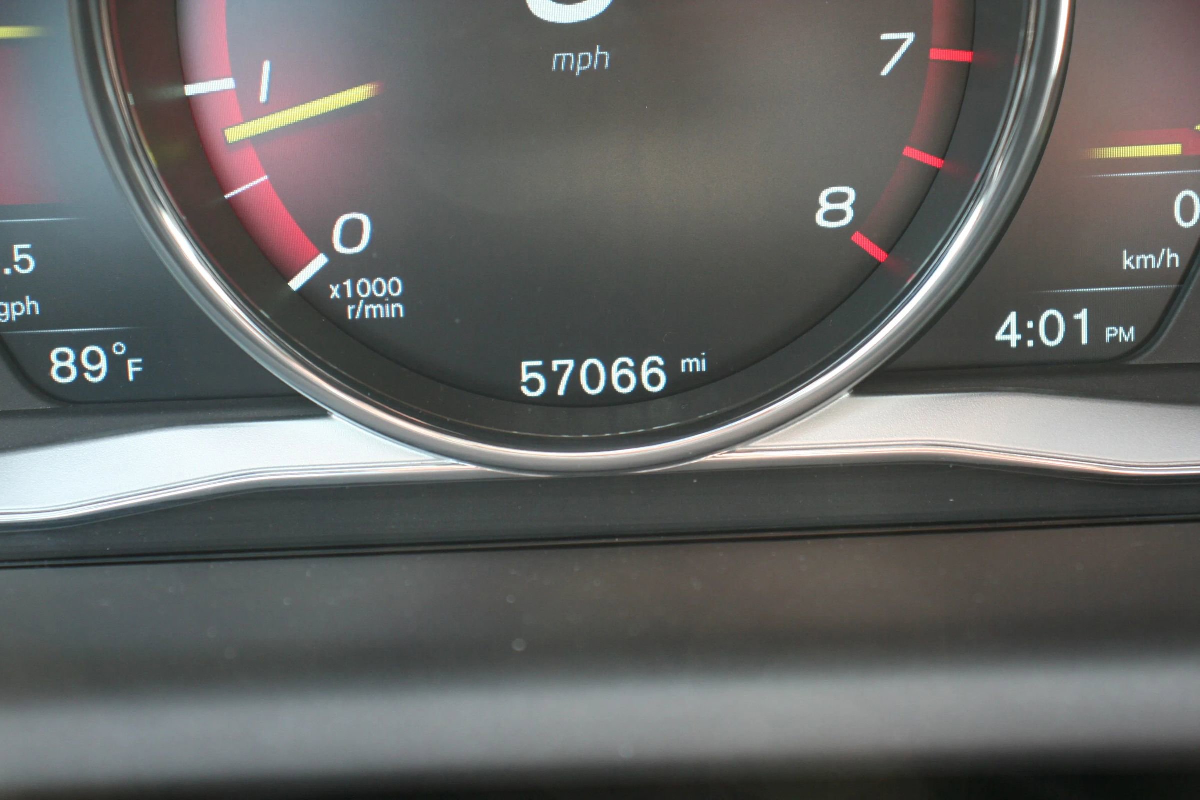 Used 2015 Volvo XC60 T6 w/ Protection Package AWD/4WD image 4