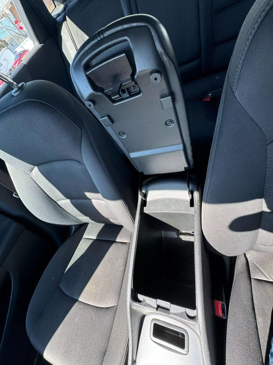 Used 2021 Chevrolet Malibu LT image 29