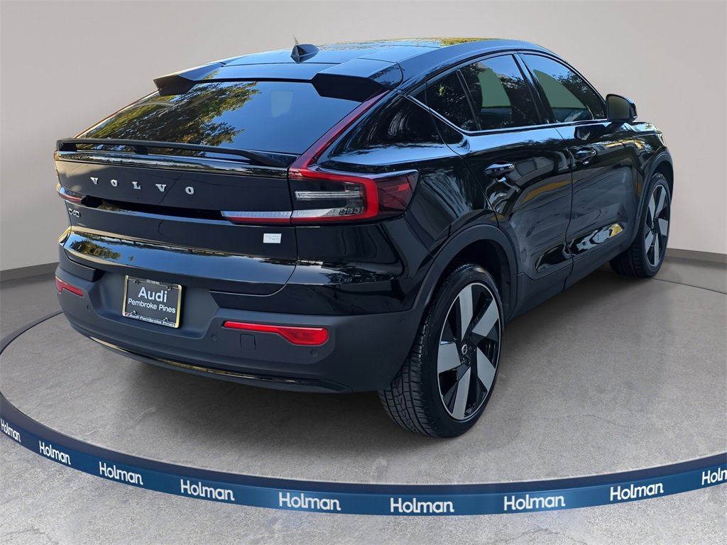 Used 2022 Volvo C40 P8 Recharge Ultimate image 6