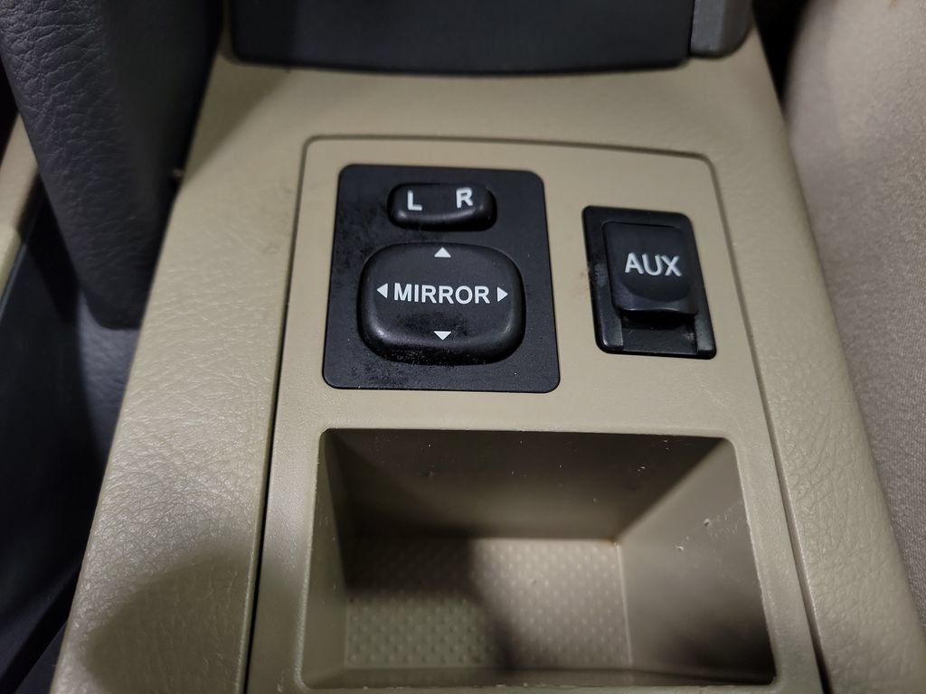 Used 2011 Toyota RAV4 4WD w/ Upgrade Value Pkg image 19