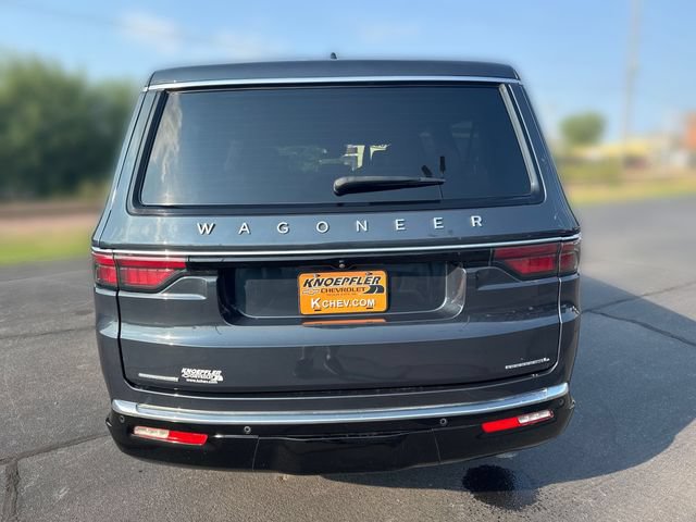 Used 2023 Jeep Wagoneer L Series III w/ Premium Group I AWD/4WD image 4