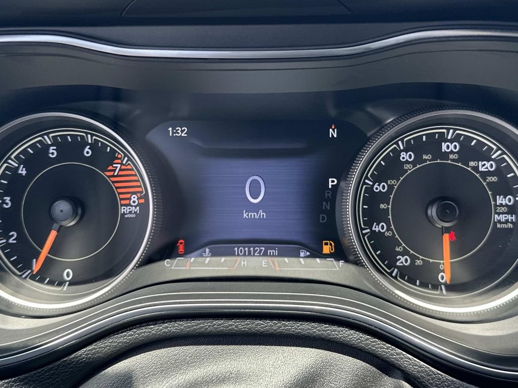 Used 2019 Jeep Cherokee Limited AWD/4WD image 28