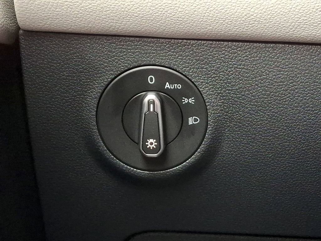 Certified 2025 Volkswagen Taos S image 24