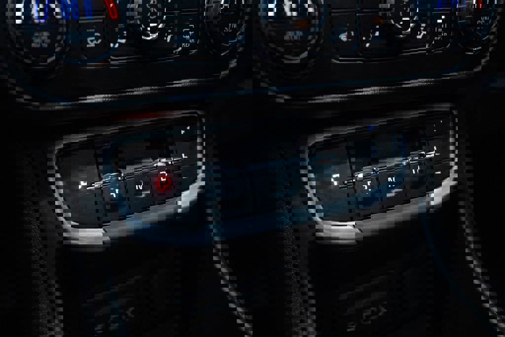 Used 2024 GMC Terrain AT4 w/ Infotainment Package II image 29