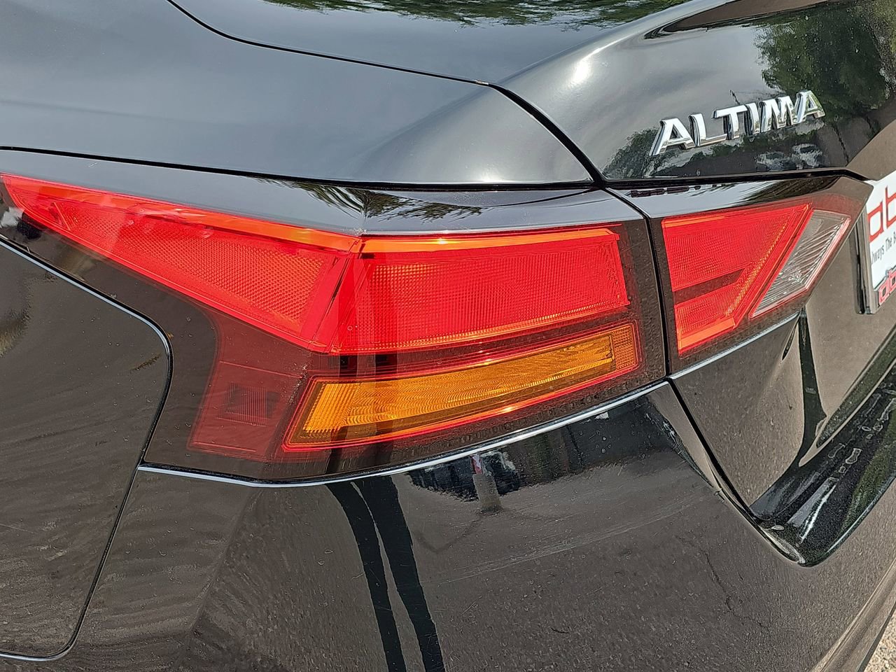 Certified 2022 Nissan Altima 2.5 SV w/ SV Premium Package FWD image 33