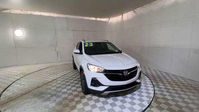 Used 2023 Buick Encore GX Select w/ Safety Package II image 3