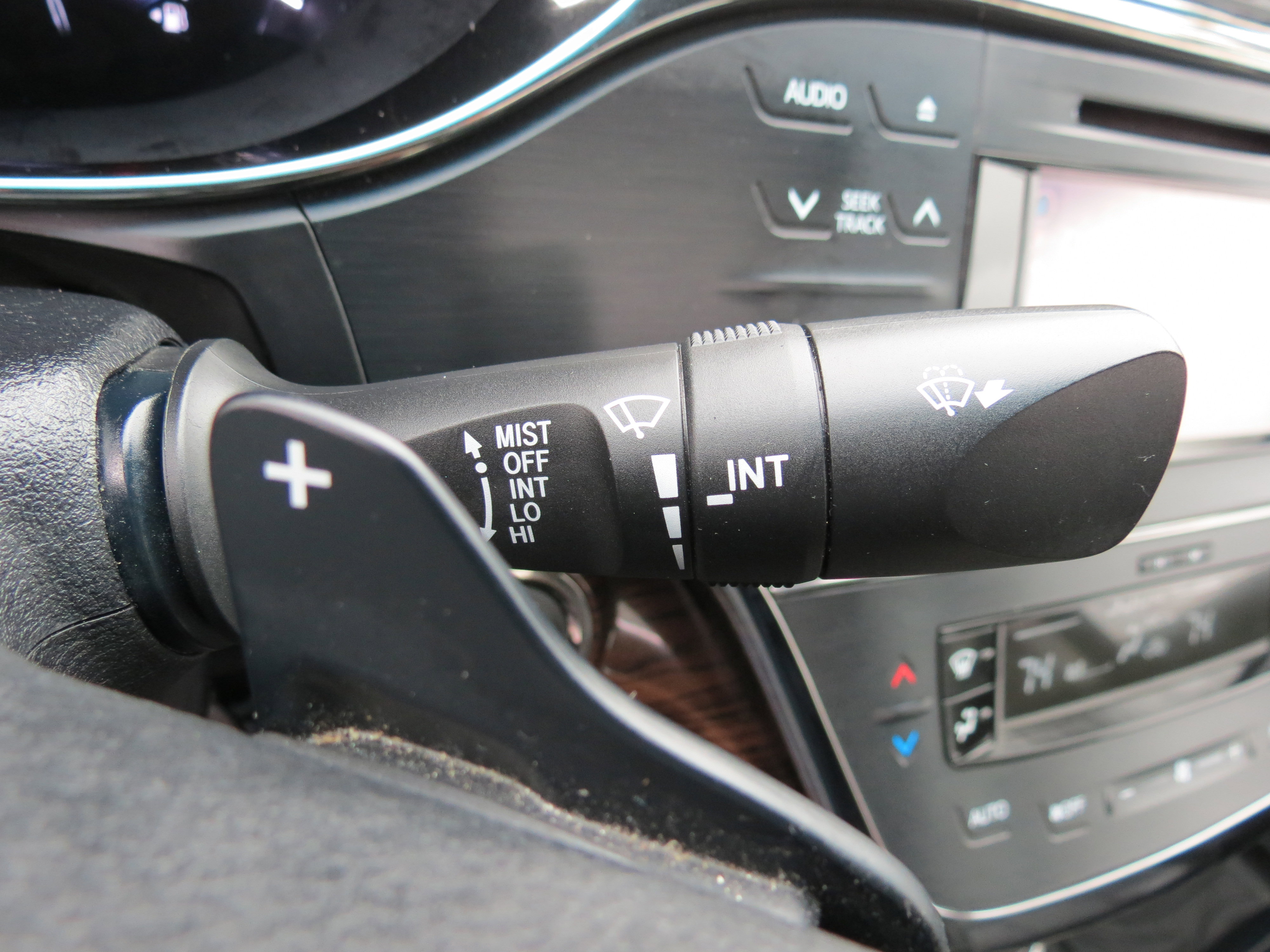 Used 2013 Toyota Avalon XLE Touring image 17