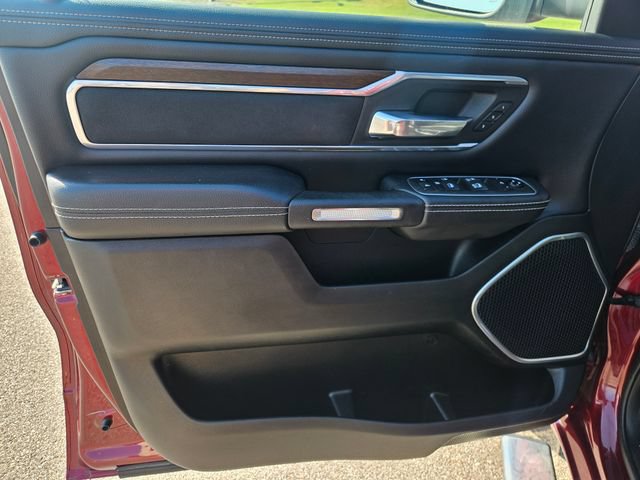 Used 2021 RAM 1500 Laramie AWD/4WD image 10