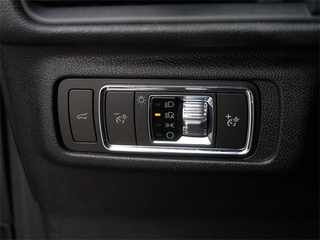 Used 2022 Lincoln Corsair AWD w/ Premium Package image 25