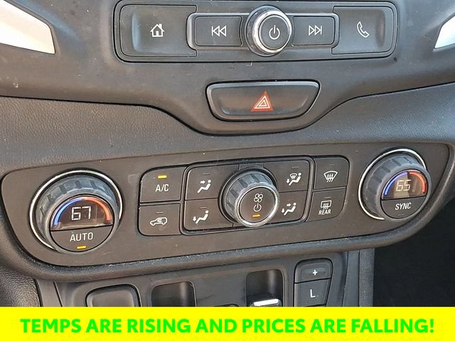 Used 2020 GMC Terrain SLE w/ Driver Convenience Package image 16