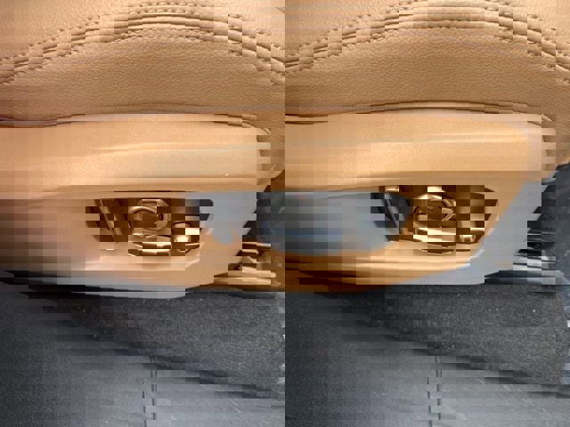 Used 2021 Jaguar F-PACE S image 21