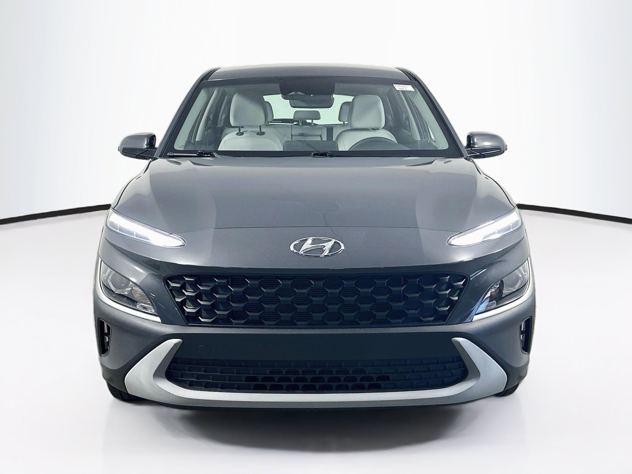 Used 2023 Hyundai Kona SE AWD/4WD image 2