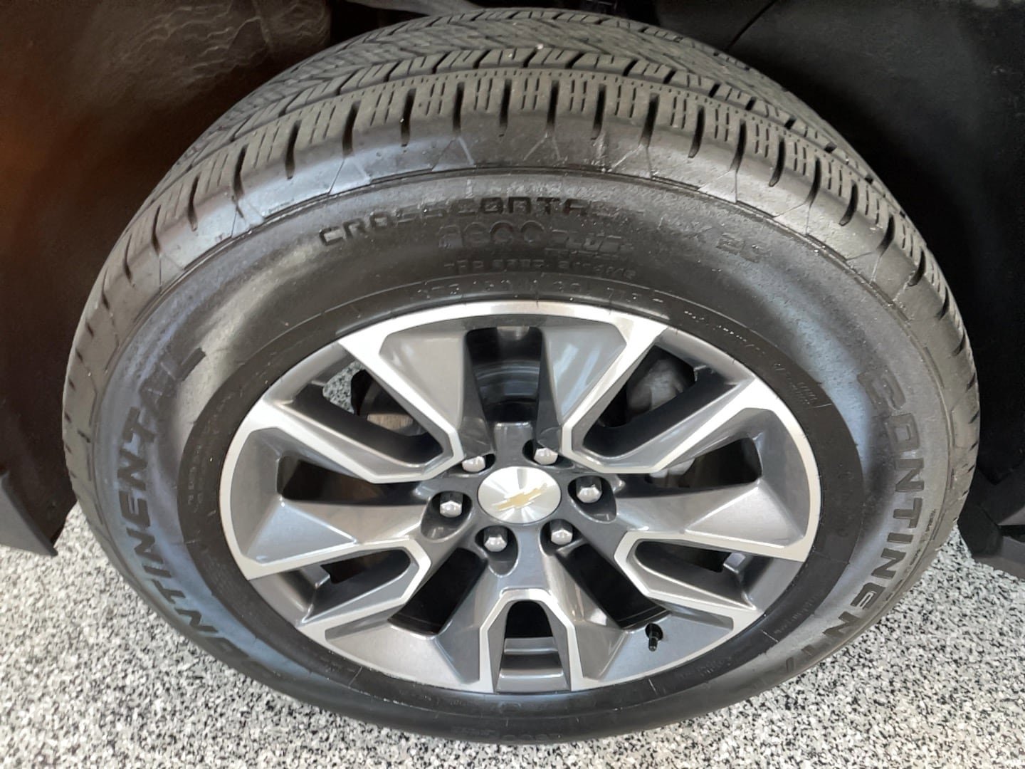 Used 2021 Chevrolet Tahoe LT w/ LT Signature Plus Package AWD/4WD image 5