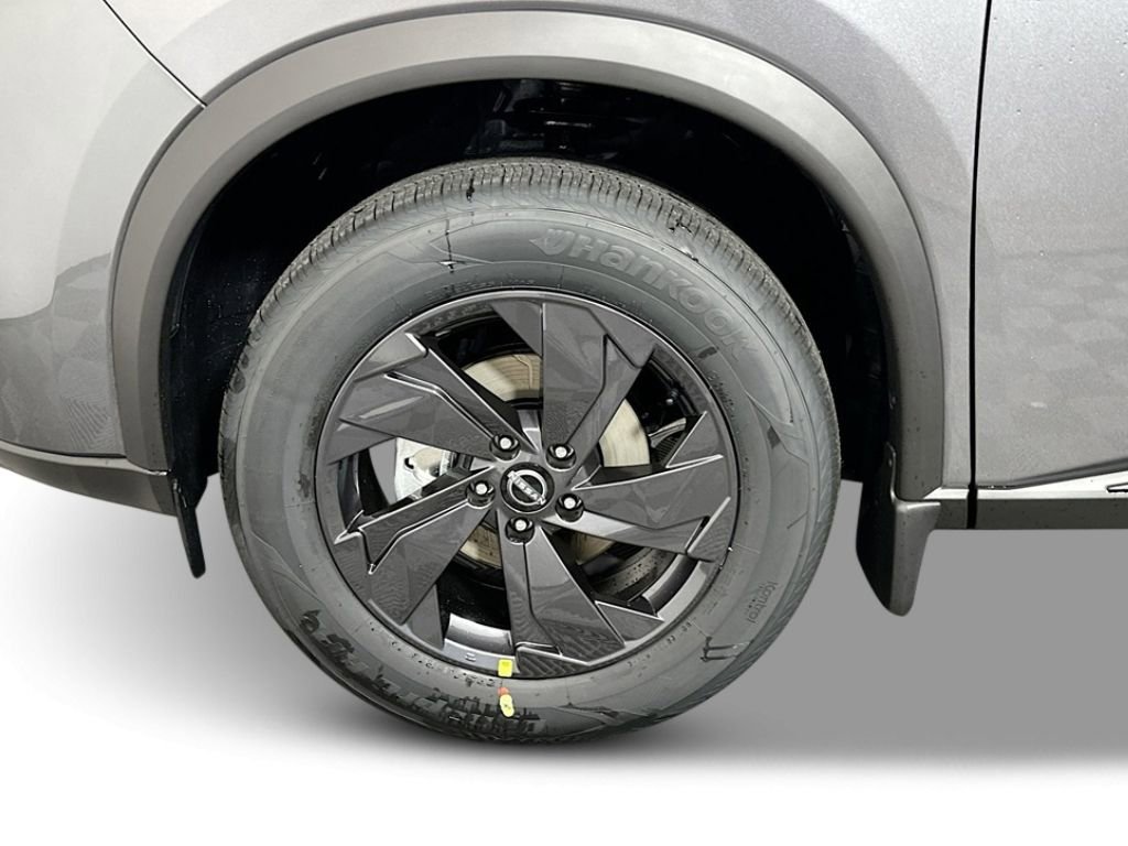 New 2026 Nissan Rogue SV w/ Cold Weather Package AWD/4WD image 9