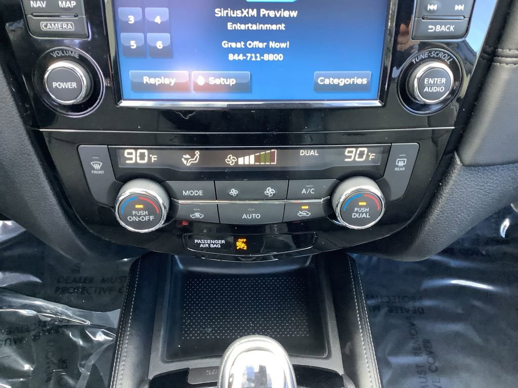 Used 2017 Nissan Rogue SL w/ SL Premium Package image 22