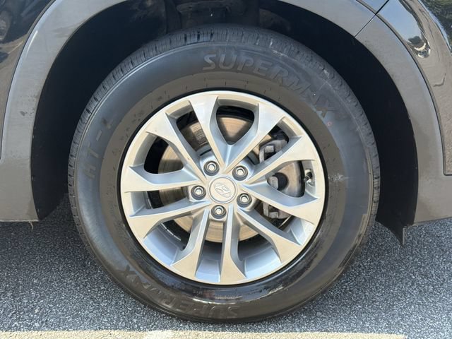 Used 2019 Hyundai Santa Fe SE FWD image 14