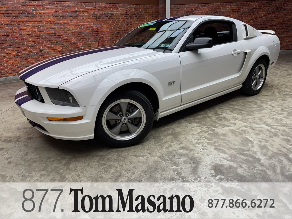 Used 2006 Ford Mustang GT Premium RWD image 1