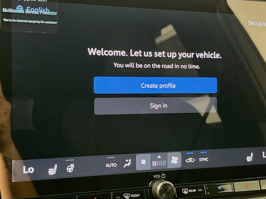 New 2026 Toyota RAV4 XSE w/ Weather Package AWD/4WD image 24