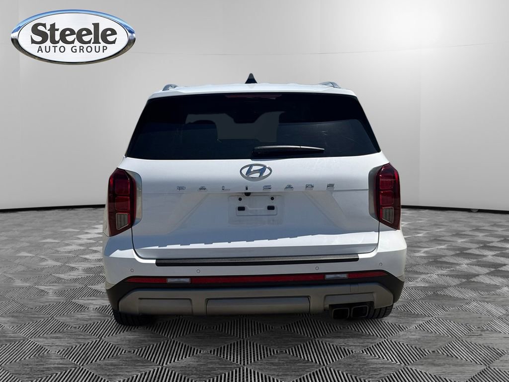 Used 2024 Hyundai Palisade Limited FWD image 4