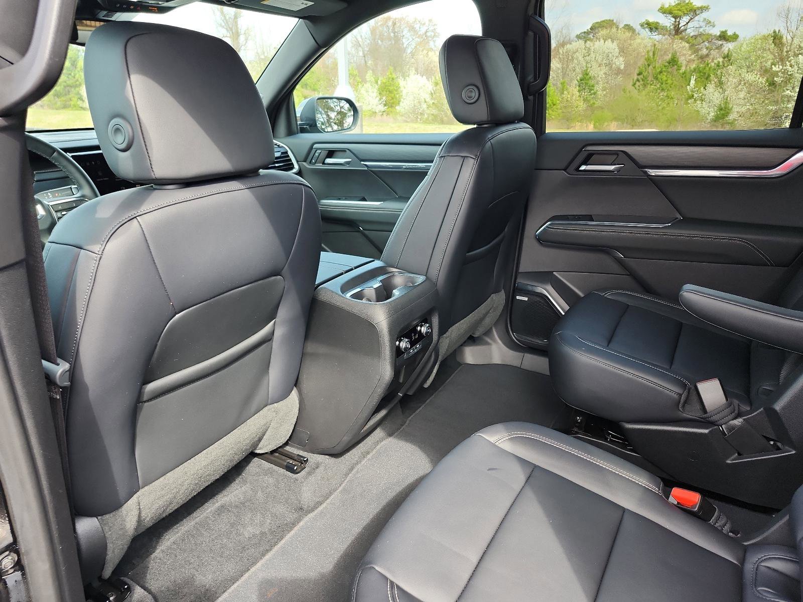 Certified 2024 GMC Acadia Elevation image 11