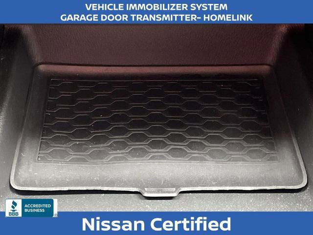 Certified 2024 Nissan Frontier SL w/ Technology Package image 7