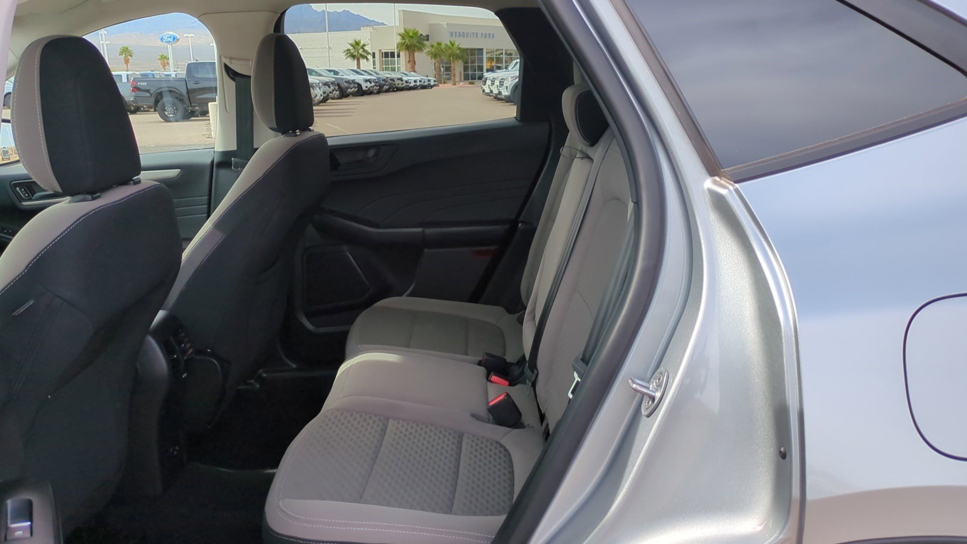 Used 2022 Ford Escape SE w/ SE Sport Appearance Package FWD image 26