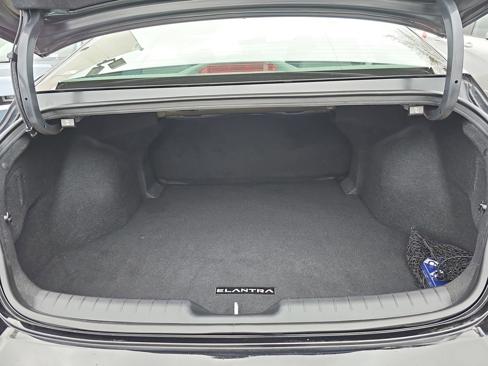 Certified 2023 Hyundai Elantra SEL w/ Convenience Package image 12