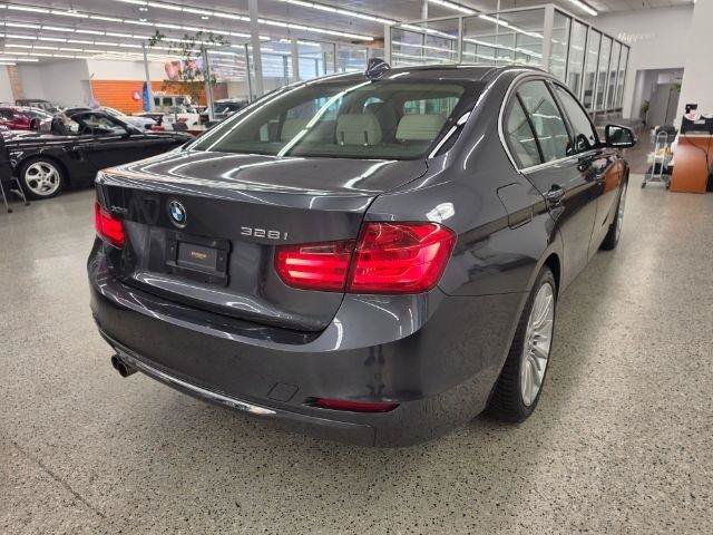 Used 2015 BMW 328i xDrive Sedan AWD/4WD image 4