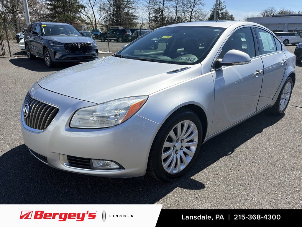 Used 2013 Buick Regal Premium FWD image 1