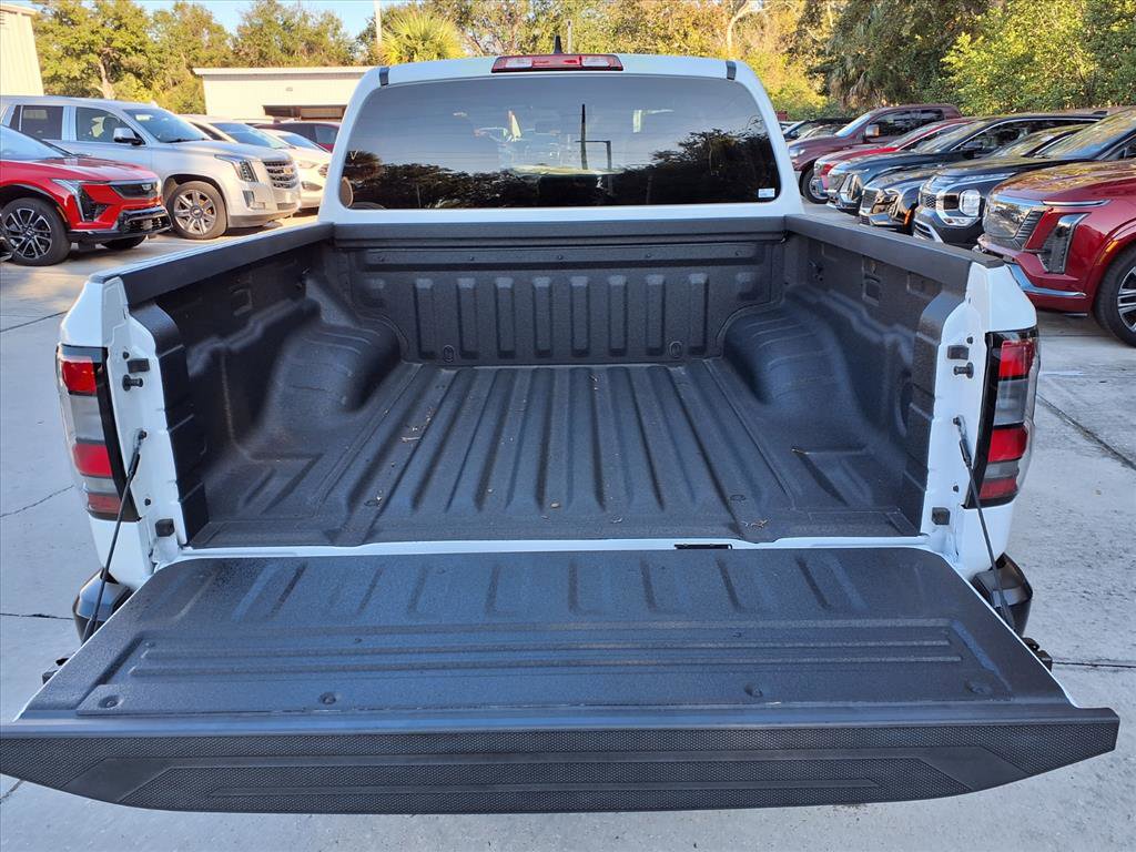 Used 2024 Nissan Frontier S w/ Tow Package image 15