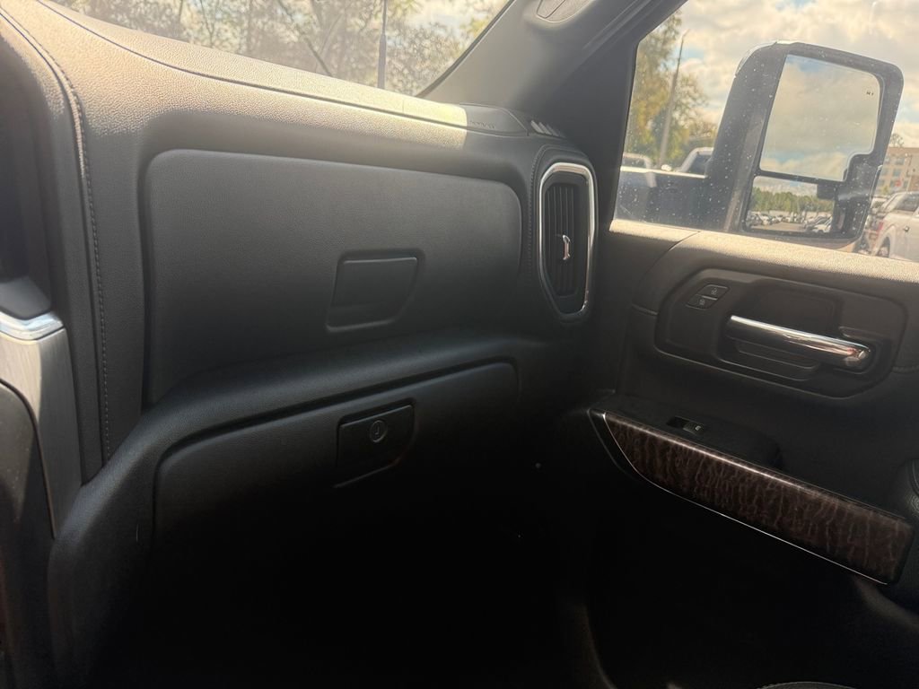 Used 2023 GMC Sierra 2500 Denali w/ Denali Ultimate Package image 25
