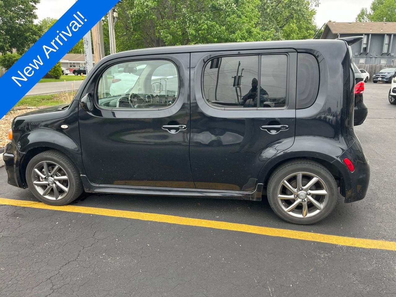 Used 2011 Nissan Cube 1.8 S Krom Edition w/ Interior Designer Pkg FWD image 6