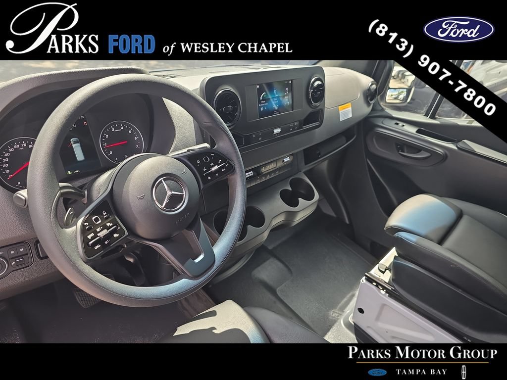 Used 2023 Mercedes-Benz Sprinter 2500 image 13