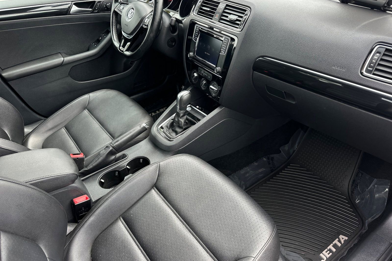 Used 2018 Volkswagen Jetta Sport FWD image 18