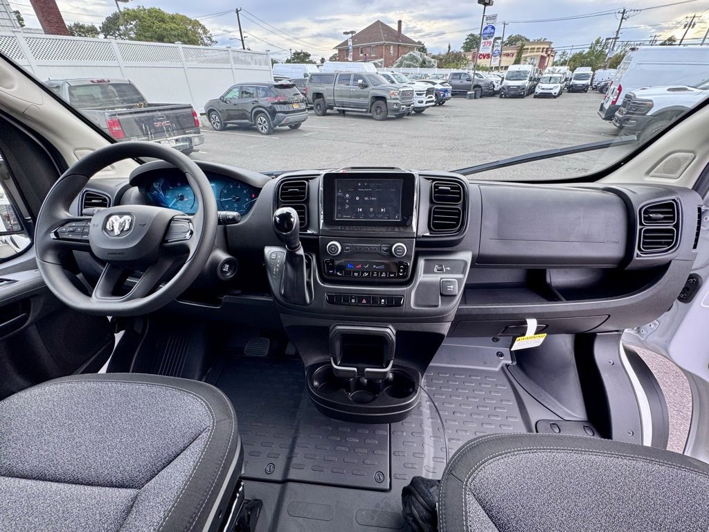 New 2025 RAM ProMaster 2500 image 21