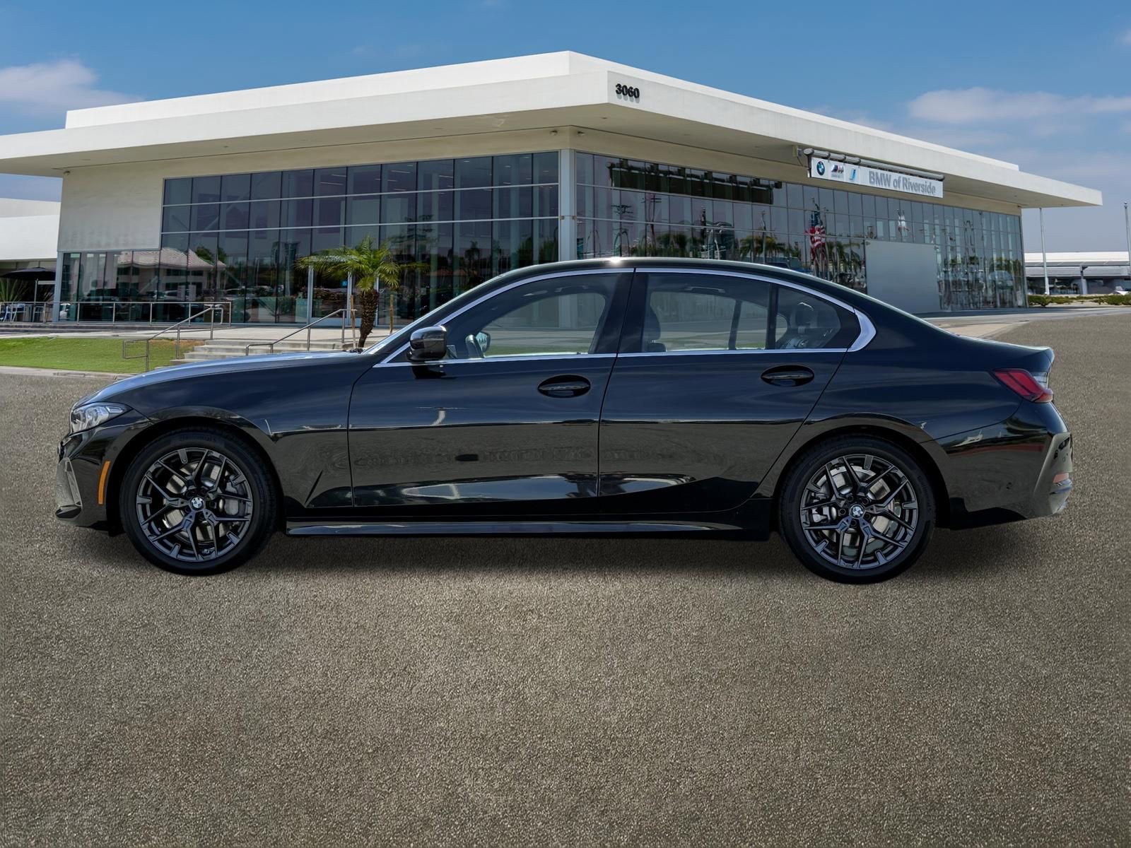 Used 2025 BMW 330i Sedan w/ Premium Package image 6