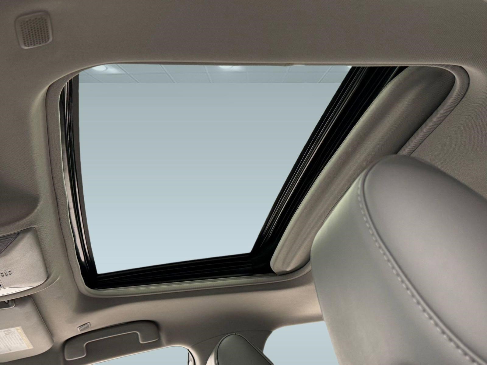 Used 2023 Toyota RAV4 XLE Premium FWD image 13