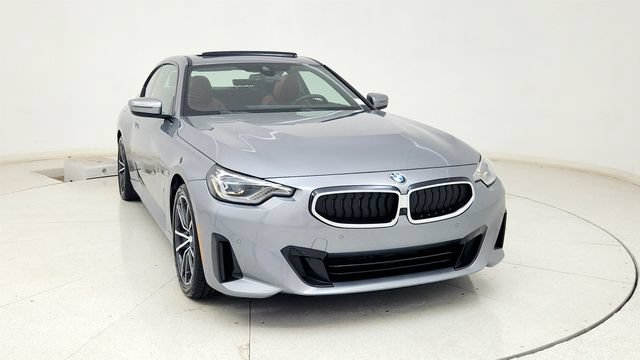 Used 2025 BMW 230i Coupe RWD image 2