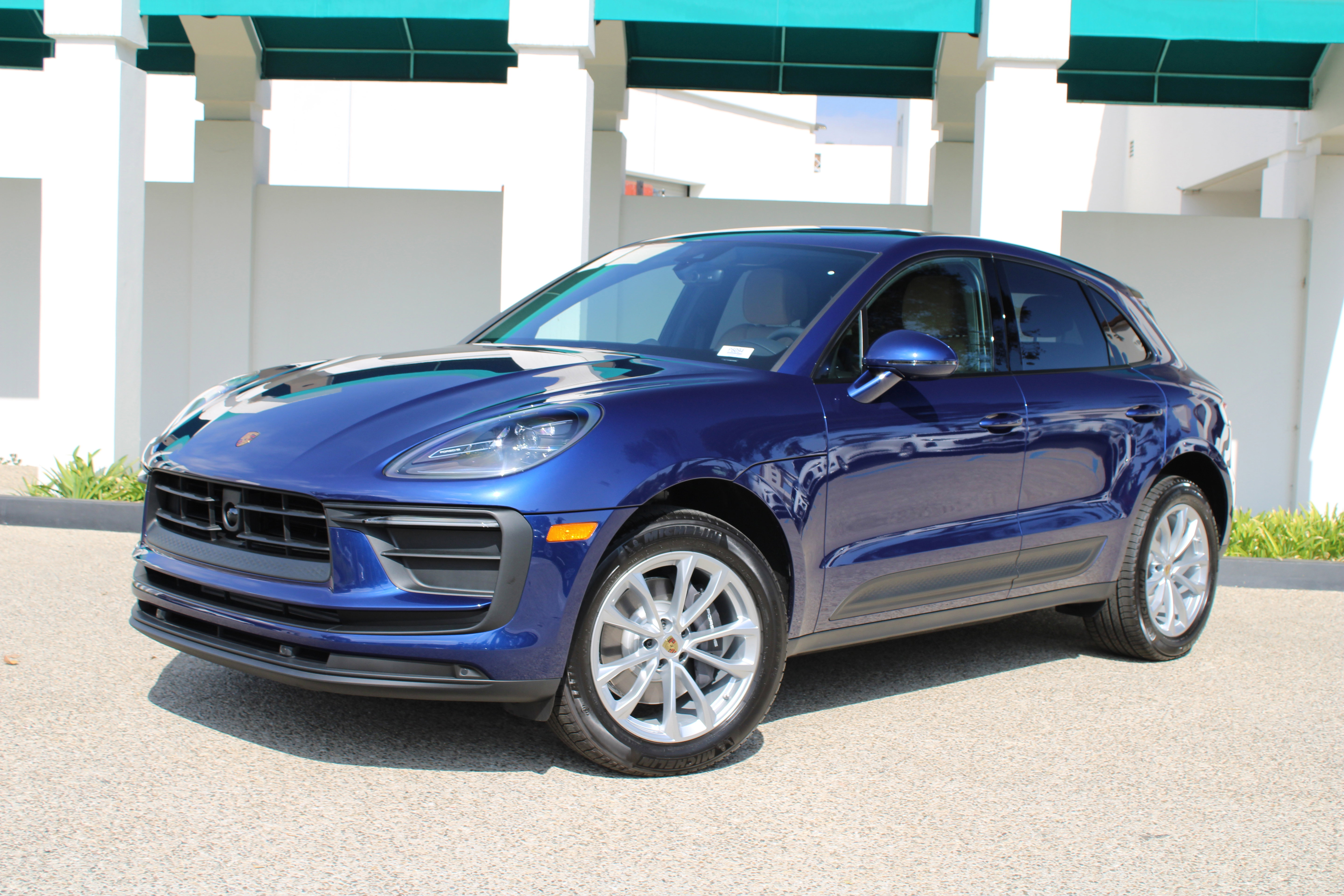 New 2026 Porsche Macan image 1