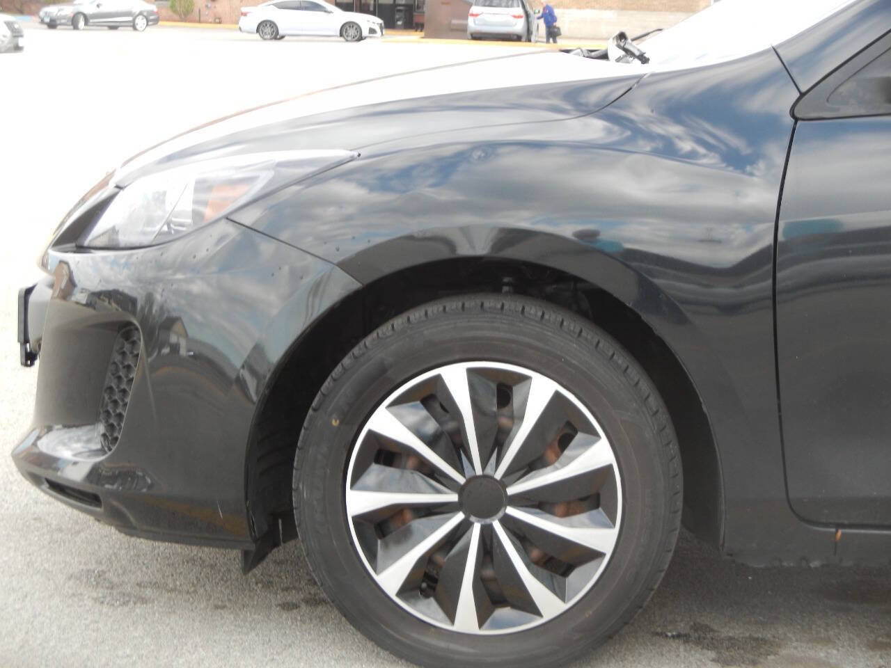 Used 2012 MAZDA MAZDA3 i Touring FWD image 12