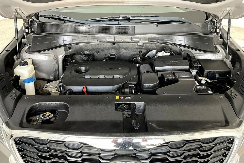 Used 2019 Kia Sorento LX image 11