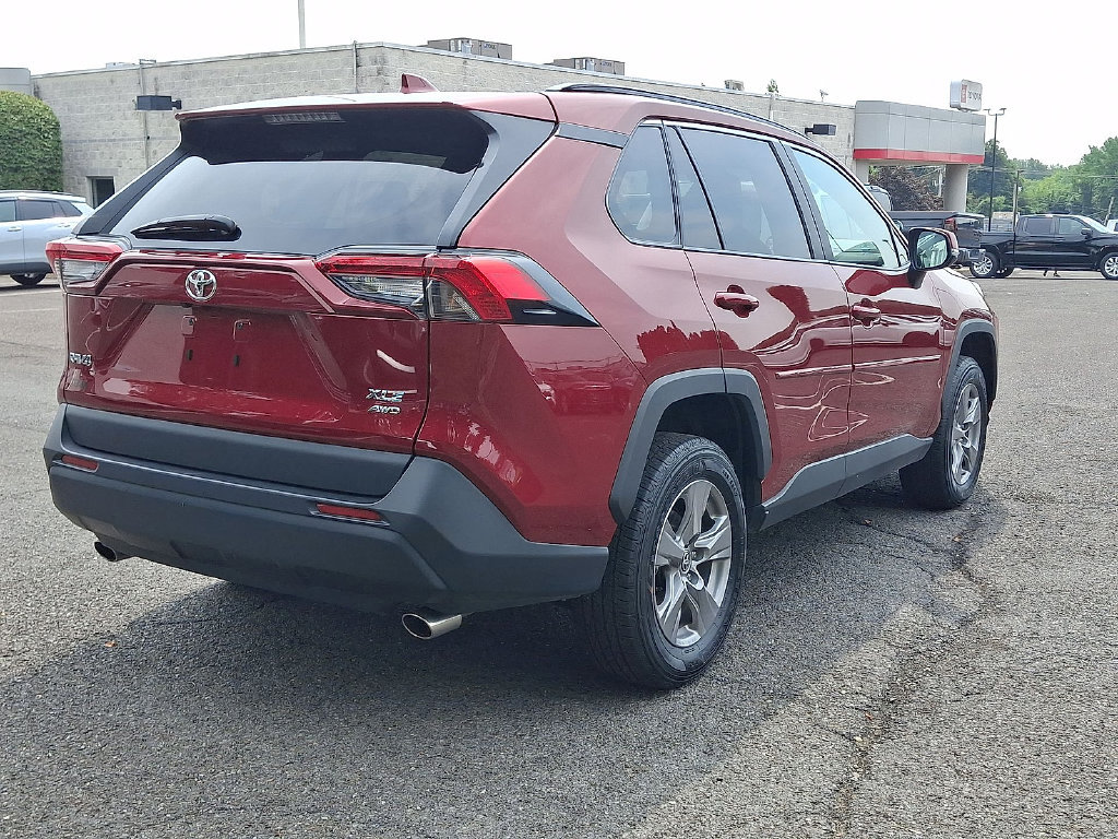 Certified 2025 Toyota RAV4 XLE AWD/4WD image 33