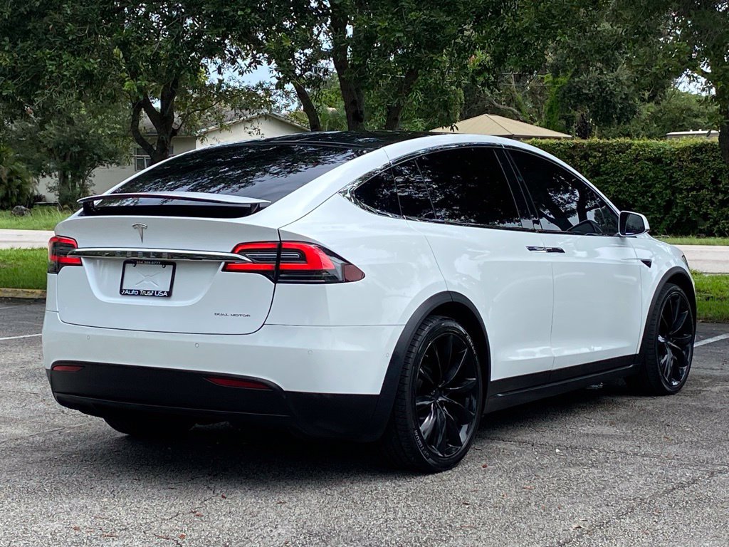 Used 2020 Tesla Model X Long Range AWD/4WD image 8