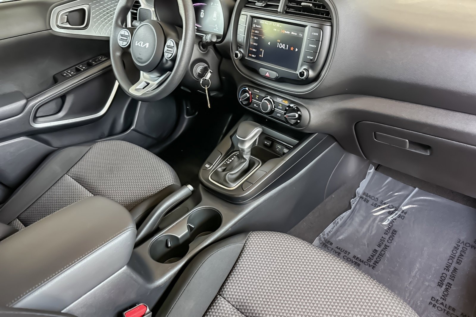 Used 2023 Kia Soul LX w/ Option Group 015 image 16