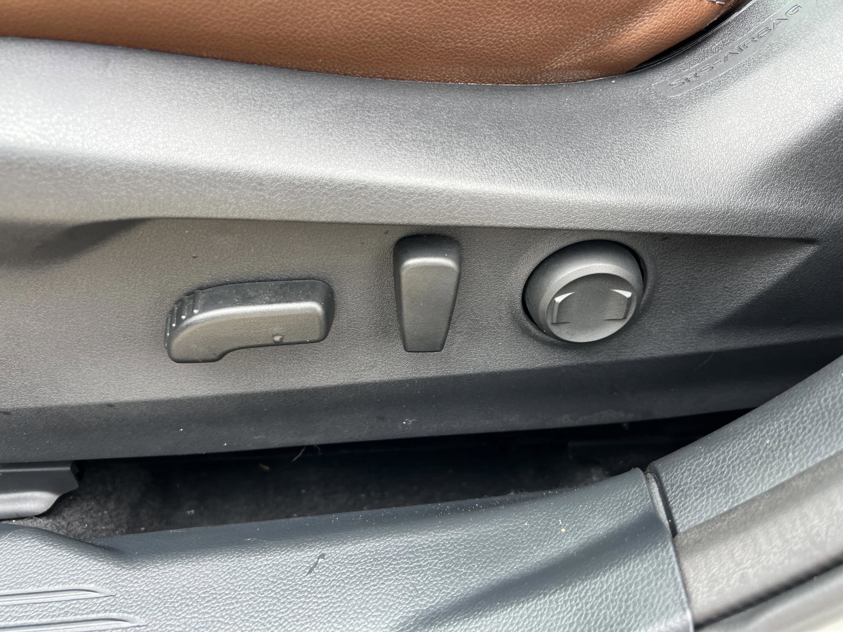 Used 2022 Subaru Outback Touring w/ Tech Package 2 image 12