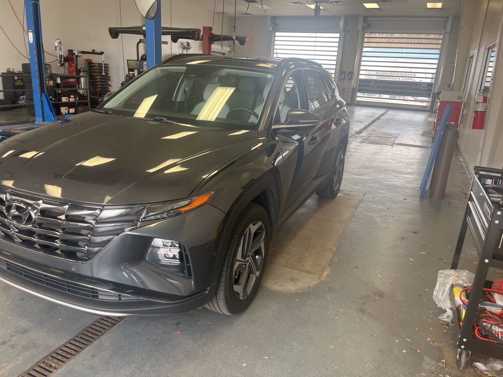 Used 2022 Hyundai Tucson Limited image 2