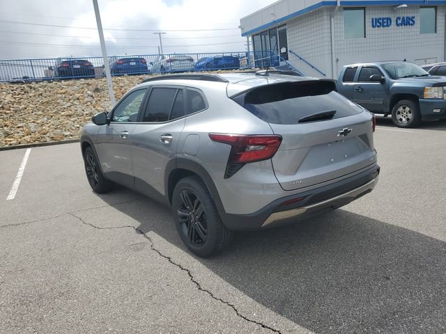 New 2026 Chevrolet Trax ACTIV w/ Sunroof Package image 3