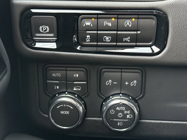 New 2026 GMC Yukon Elevation w/ LPO, Floor Liner Package image 24