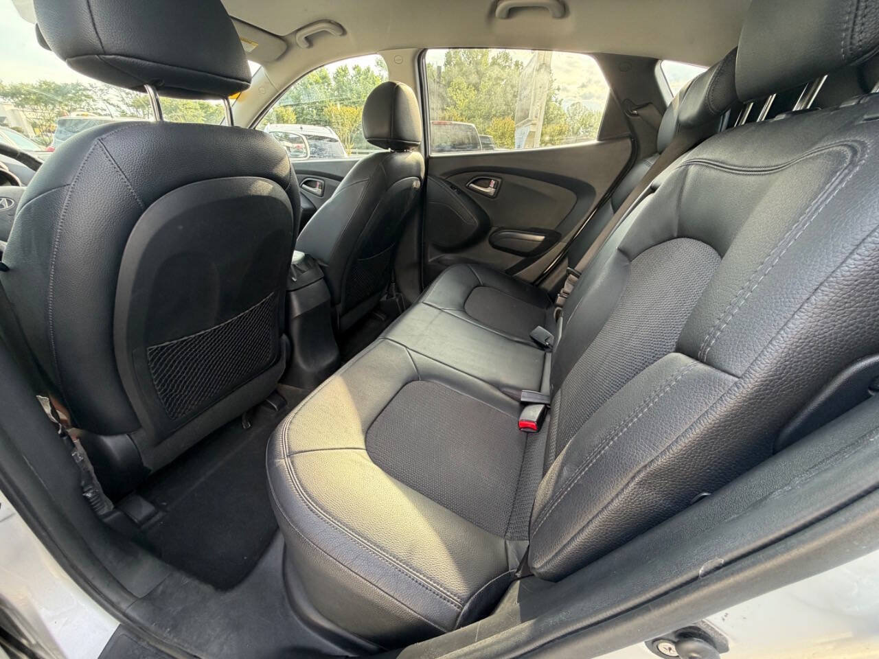 Used 2011 Hyundai Tucson GLS AWD/4WD image 21