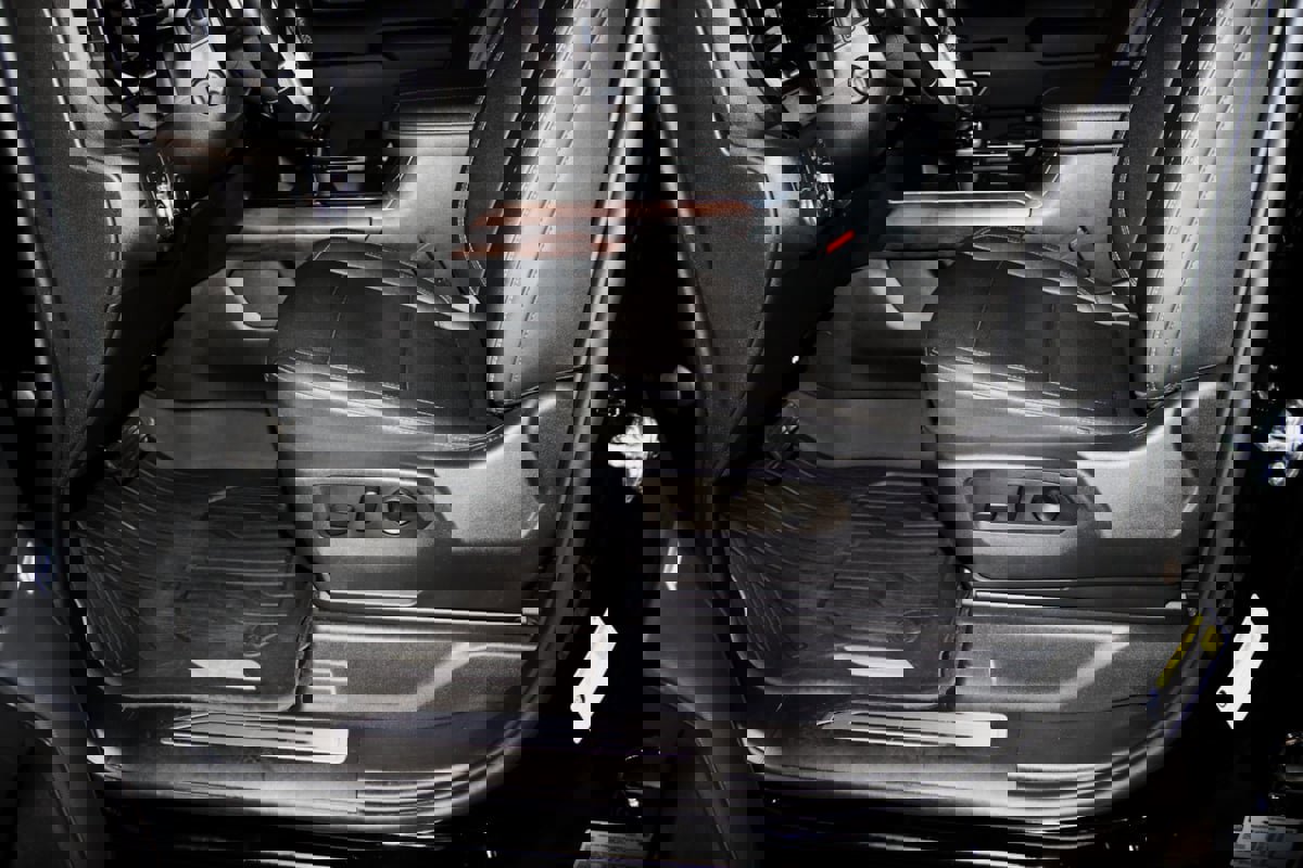 Used 2023 GMC Sierra 1500 SLT w/ SLT Convenience Package image 42